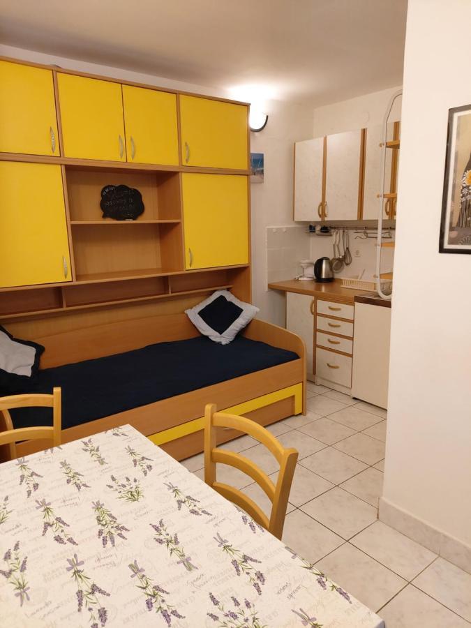 Apartment Studio Apartman *