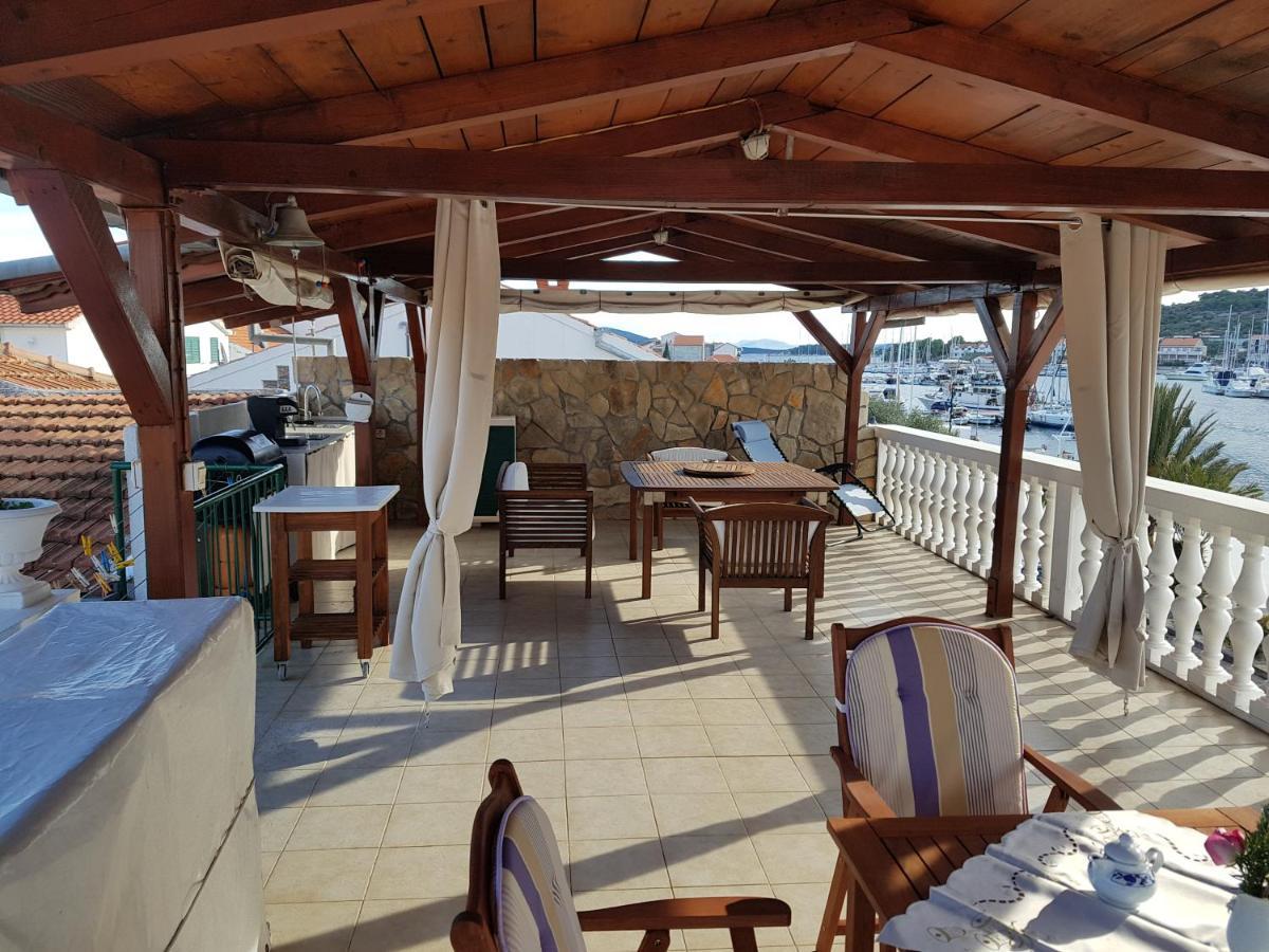 Appartement Studio Apartman Jezera